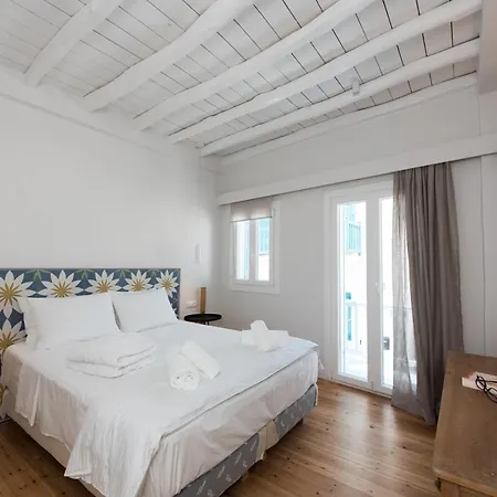 The Mykonos Bougainvillea Townhouse