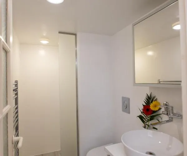 The Mykonos Bougainvillea Townhouse